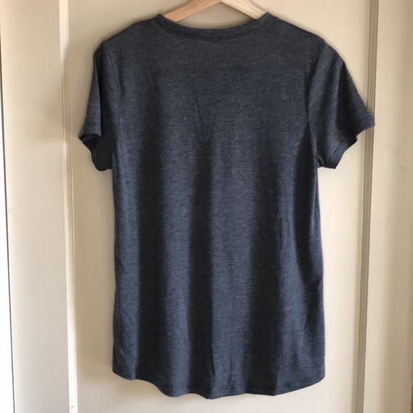 Harry Potter Hogwarts logo graphic tee shirt - Picture 5 of 7